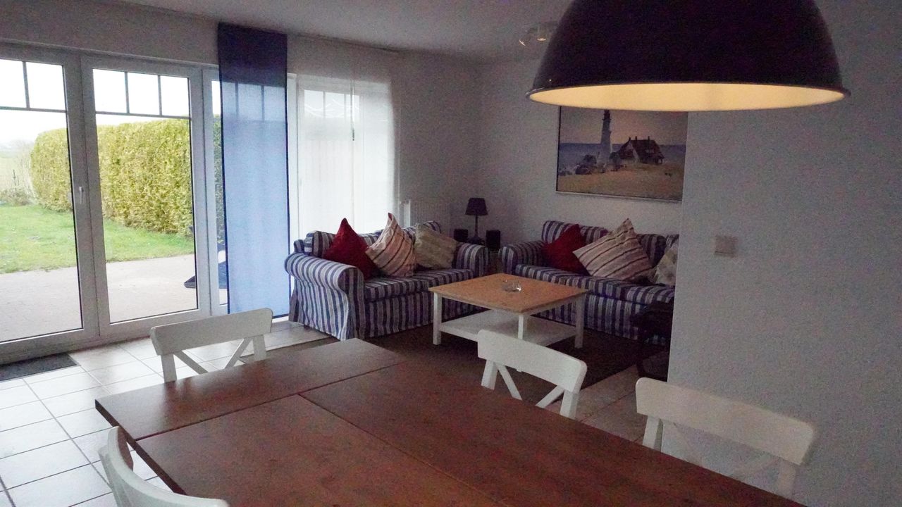 Wohnraum/Esszimmer Wohnraum/Esszimmer